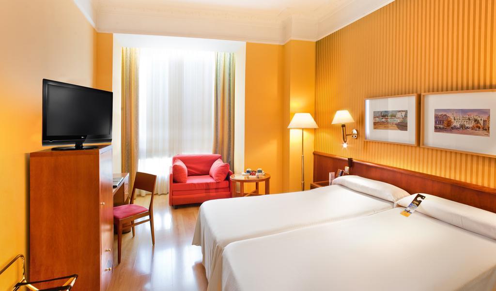 Nh Collection Madrid Gran Via Hotell Rum bild